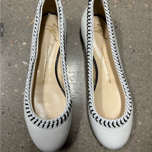 Giuseppe Zanotti shoes Flats 38.5 New - Picture 1 of 5